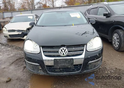 2010 Volkswagen Jetta Limited Edition из США, поврежденный, VIN 3VWRZ7AJ6AM135704